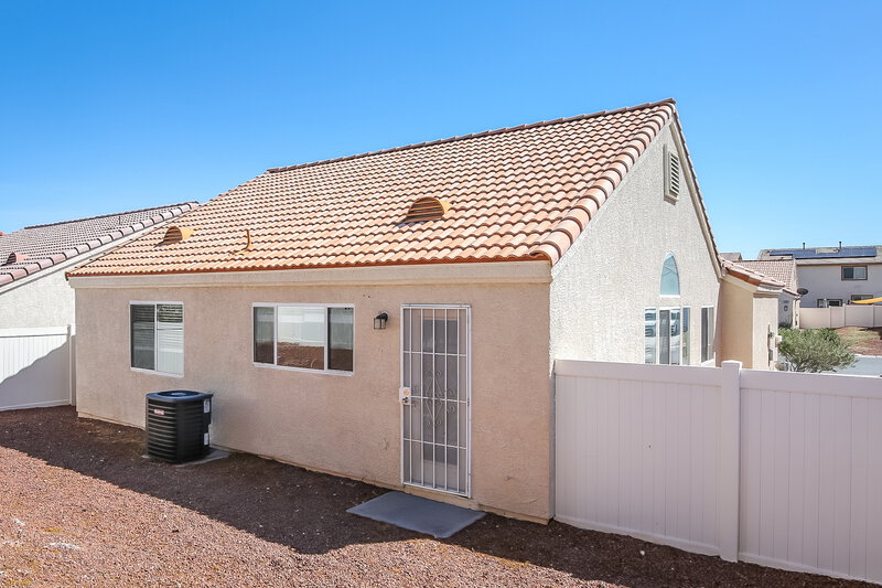 1,925/Mo, 438 River Glider Avenue North Las Vegas, NV 89084 Rear View