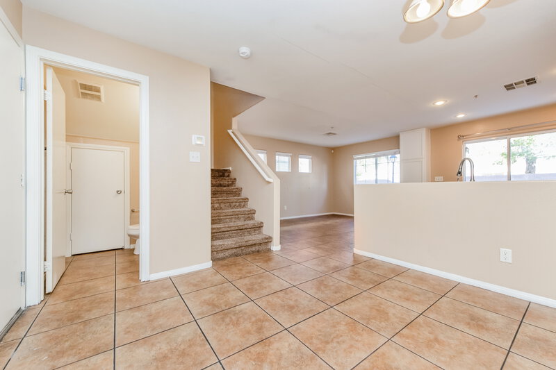 1,865/Mo, 3012 Sunrise Bay Avenue North Las Vegas, NV 89031 Living Room View