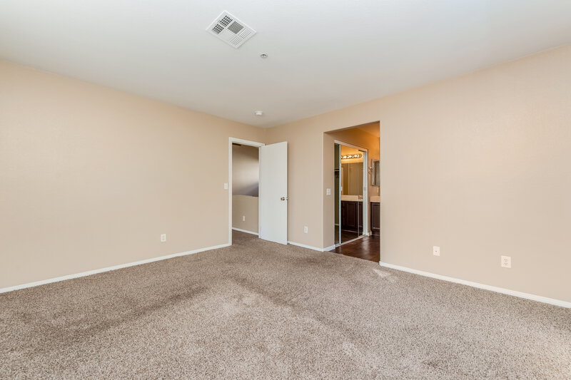 1,865/Mo, 3012 Sunrise Bay Avenue North Las Vegas, NV 89031 Main Bedroom View 2