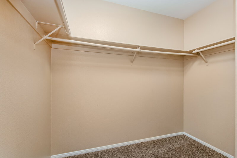 1,865/Mo, 3012 Sunrise Bay Avenue North Las Vegas, NV 89031 Walk In Closet View