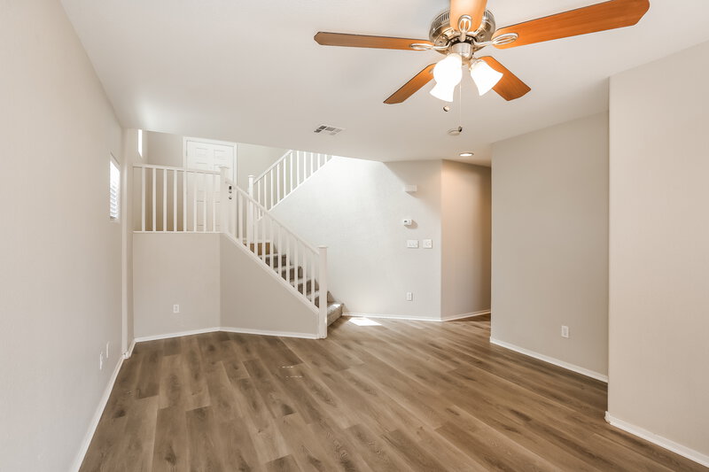 2,265/Mo, 6504 Casamar St North Las Vegas, NV 89086 Family Room View 2