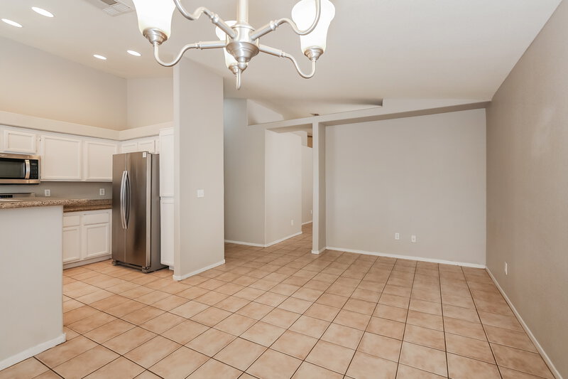 2,030/Mo, 2103 Point Morada Ave North Las Vegas, NV 89031 Dining Room View 2