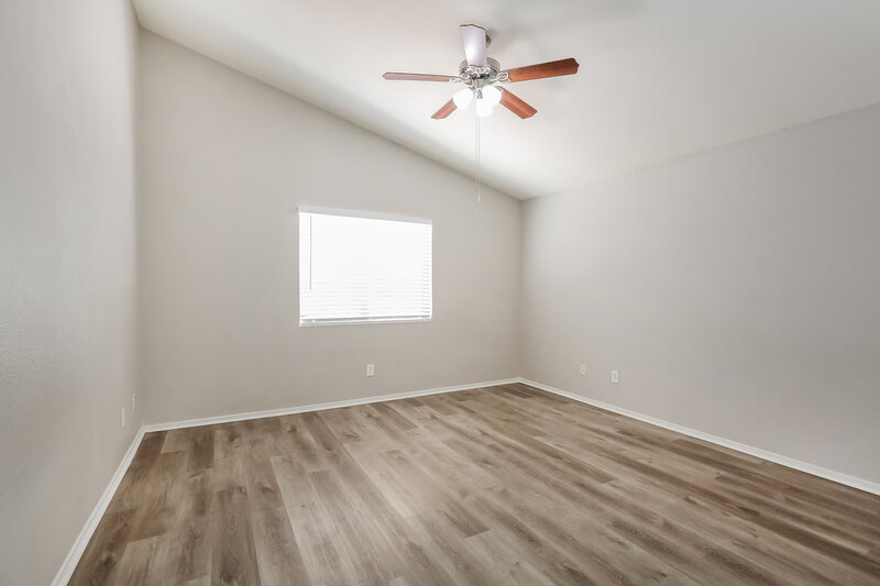 2,030/Mo, 2103 Point Morada Ave North Las Vegas, NV 89031 Main Bedroom View