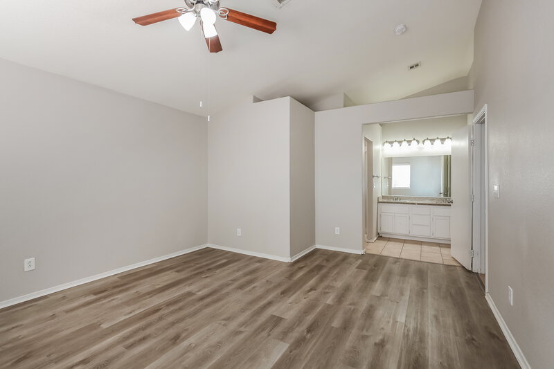 2,030/Mo, 2103 Point Morada Ave North Las Vegas, NV 89031 Main Bedroom View 2