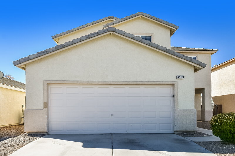 2,150/Mo, 4933 Royal Lake Ave Las Vegas, NV 89131 External View