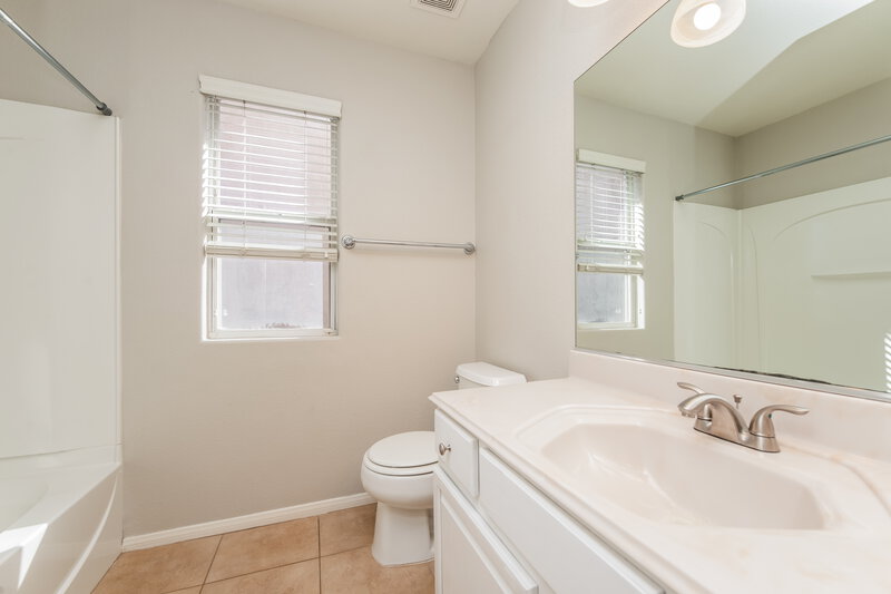 2,185/Mo, 324 Orchid Oasis Ave North Las Vegas, NV 89031 Bathroom View