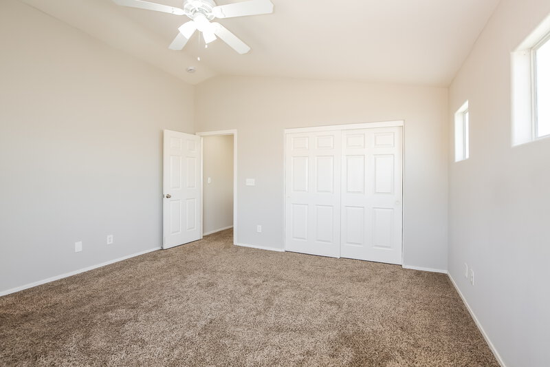 2,355/Mo, 3752 Hollycroft Dr North Las Vegas, NV 89081 Main Bedroom View 2