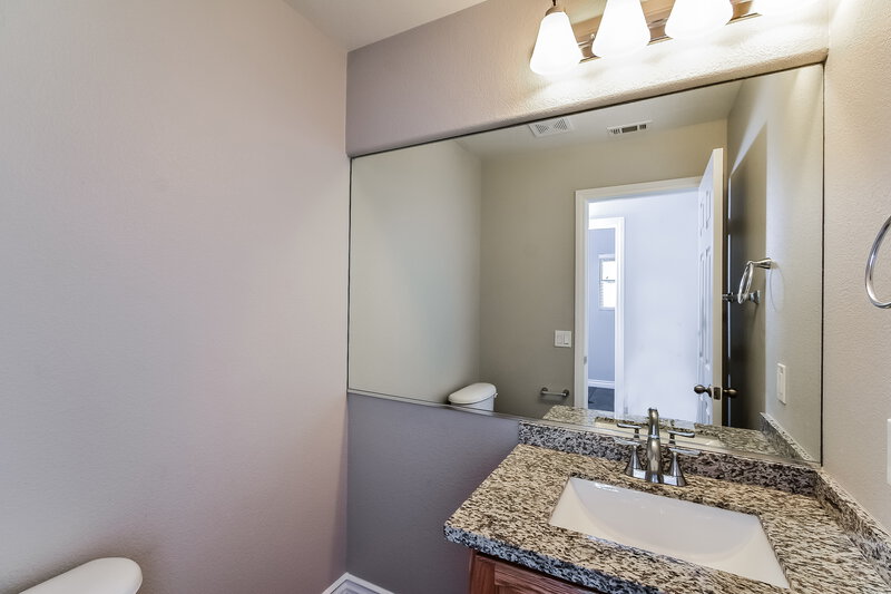 2,370/Mo, 5305 Santa Fe Heights St. North Las Vegas, NV 89081 Main Bathroom View 2
