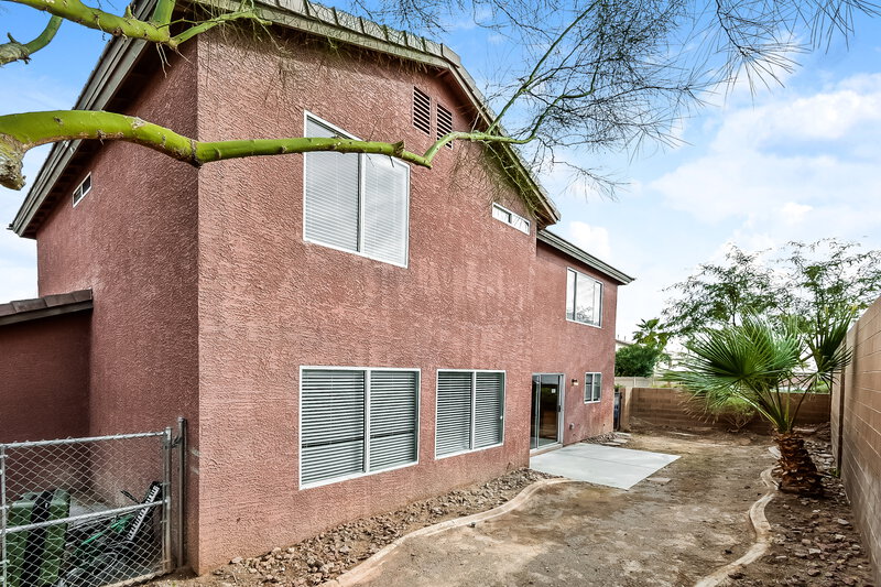 2,370/Mo, 5305 Santa Fe Heights St. North Las Vegas, NV 89081 Rear View