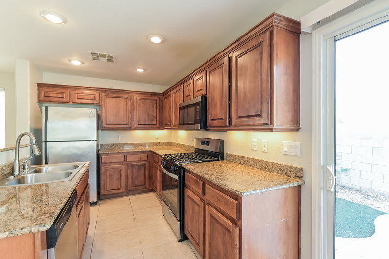 2,070/Mo, 10528 Mojave Ridge Ct Las Vegas, NV 89183 Kitchen View
