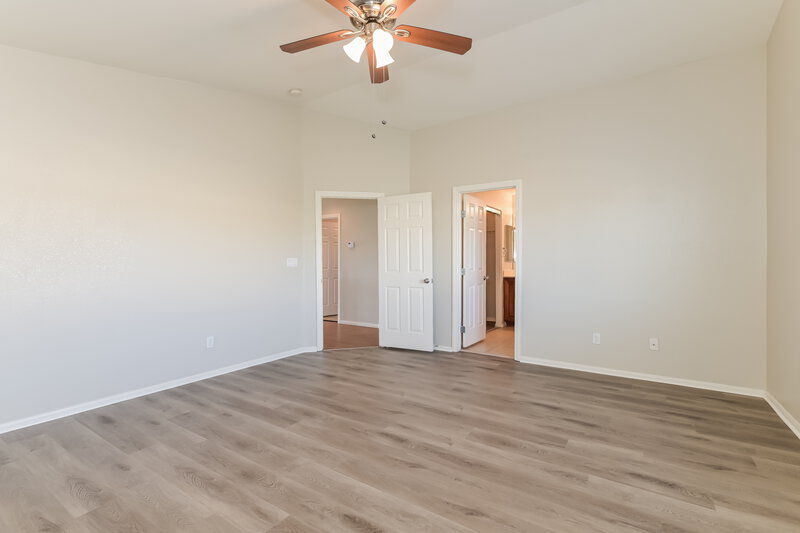 2,070/Mo, 10528 Mojave Ridge Ct Las Vegas, NV 89183 Main Bedroom View 2