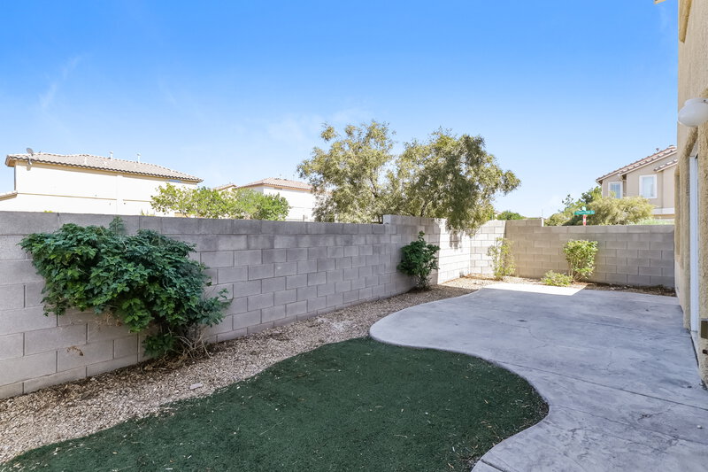 2,070/Mo, 10528 Mojave Ridge Ct Las Vegas, NV 89183 Rear View