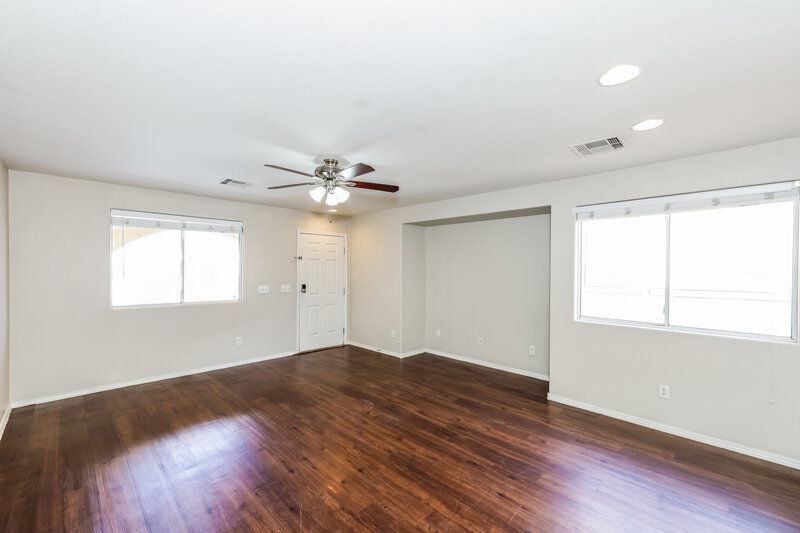 2,025/Mo, 6015 Ambleshire Ave Las Vegas, NV 89139 Living Room View 2