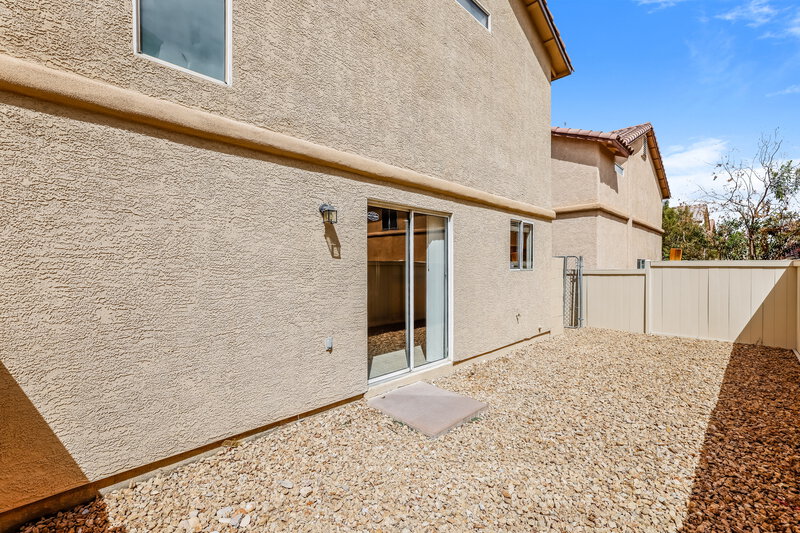 2,025/Mo, 6015 Ambleshire Ave Las Vegas, NV 89139 Rear View