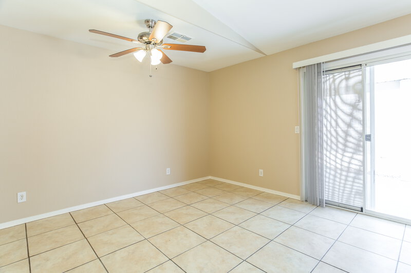 2,070/Mo, 4026 Red Coach Ave North Las Vegas, NV 89031 Dining Room View