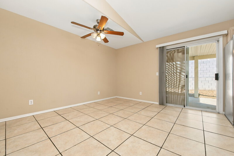 2,050/Mo, 4026 Red Coach Ave North Las Vegas, NV 89031 Dining Room View