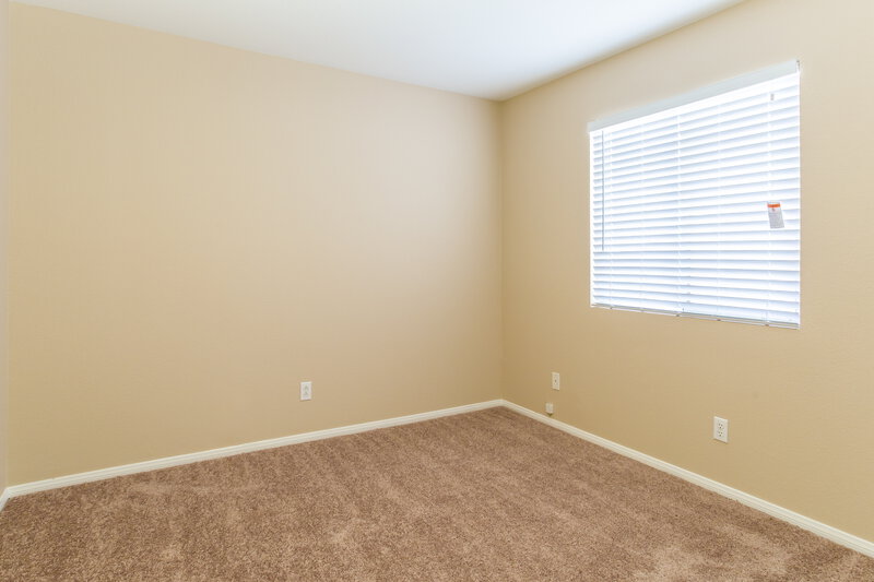 2,070/Mo, 4026 Red Coach Ave North Las Vegas, NV 89031 Bedroom View 3