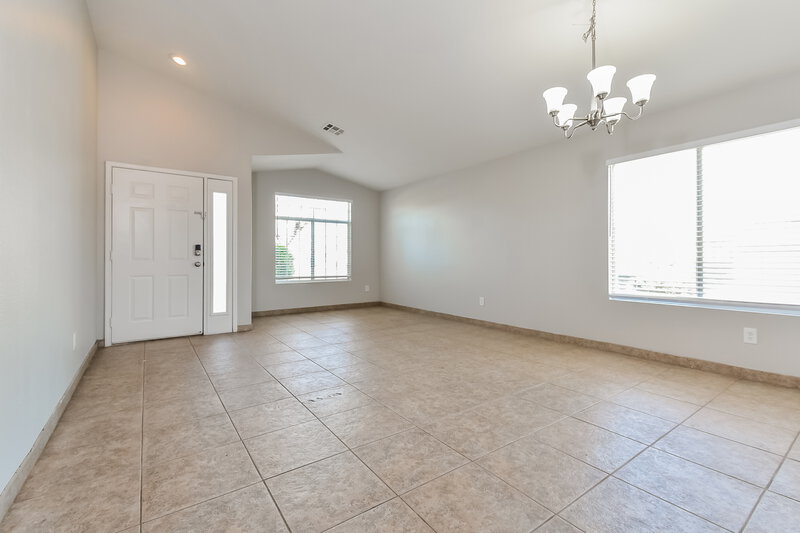 2,280/Mo, 2401 Cypress Island Ct North Las Vegas, NV 89031 Dining Room View