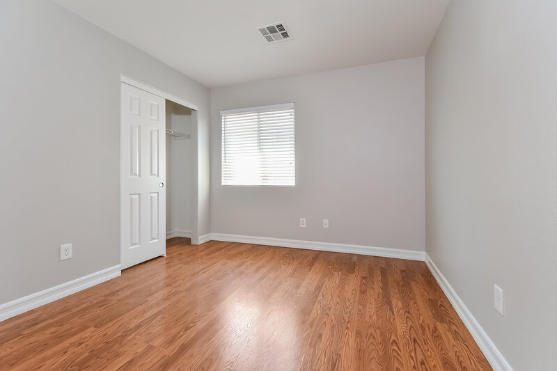 2,280/Mo, 2401 Cypress Island Ct North Las Vegas, NV 89031 Bedroom View 2