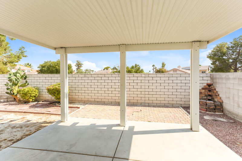 1,870/Mo, 5740 Indian Springs Street North Las Vegas, NV 89031 Porch View