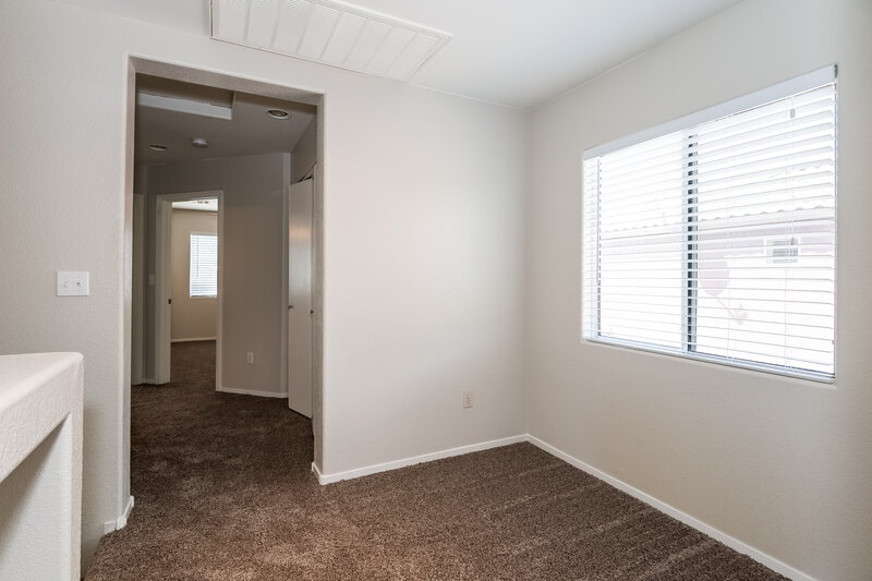1,870/Mo, 5920 Victory Point St North Las Vegas, NV 89081 Bedroom View