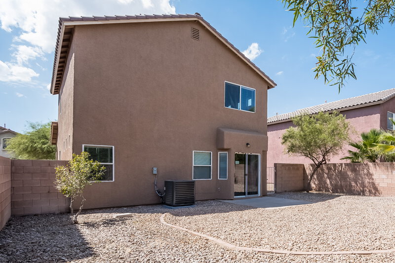 1,870/Mo, 5920 Victory Point St North Las Vegas, NV 89081 Rear View