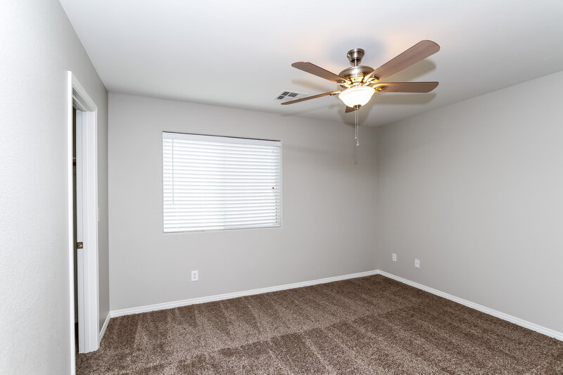 2,240/Mo, 7315 Phlox Rd Las Vegas, NV 89113 Bedroom View