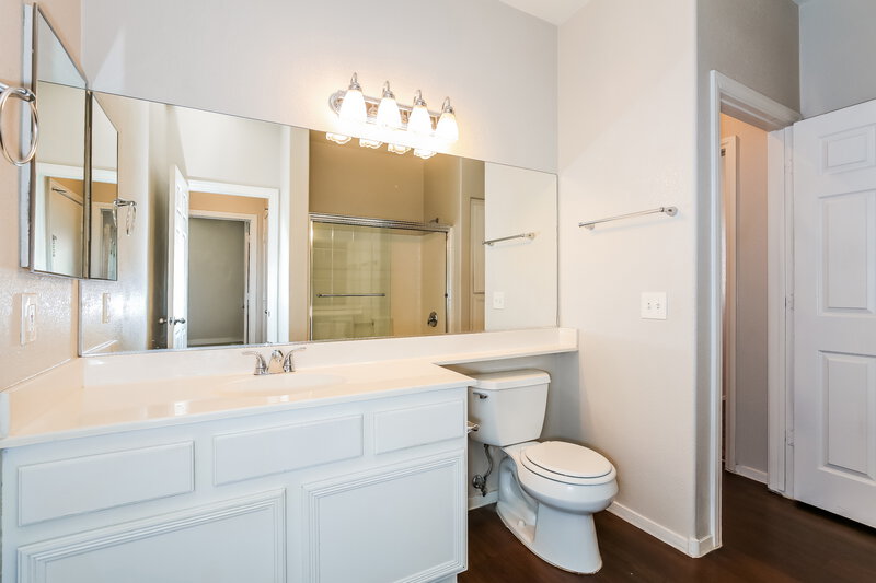1,795/Mo, 3012 Pumpkin Harvest Ave North Las Vegas, NV 89031 Bathroom View
