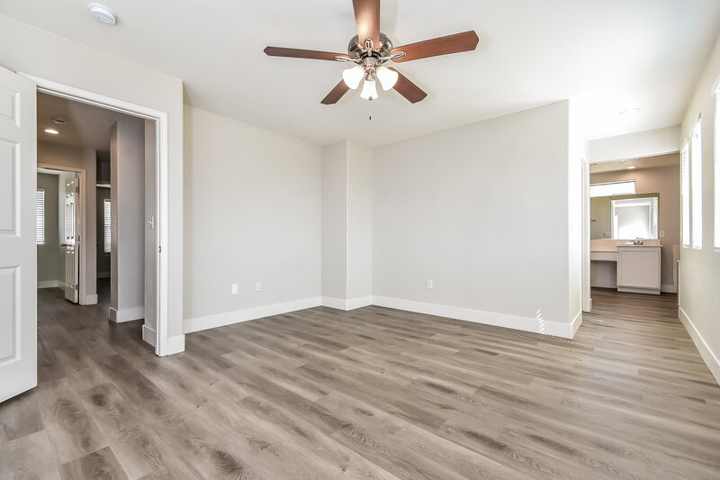 2,190/Mo, 10424 Concetta Ave Las Vegas, NV 89129 Main Bedroom View 3