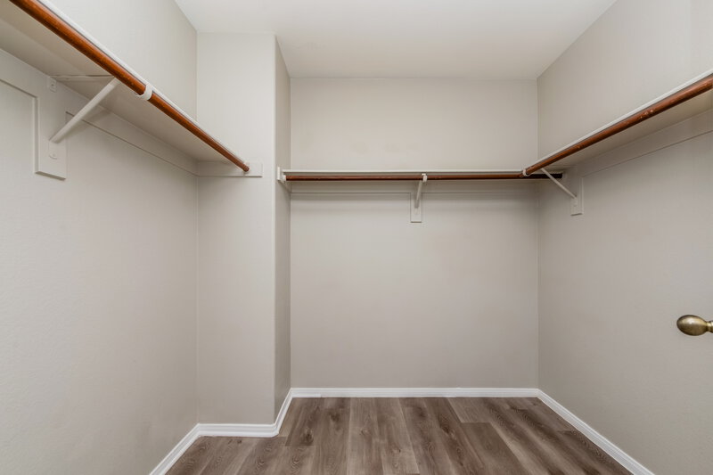 2,115/Mo, 1836 W Hammer Lane North Las Vegas, NV 89031 Walk In Closet View