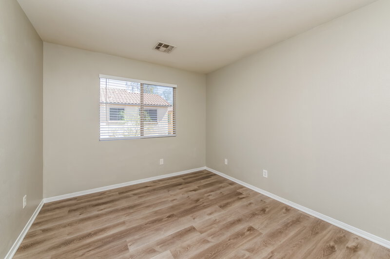 2,115/Mo, 1836 W Hammer Lane North Las Vegas, NV 89031 Bedroom View 3