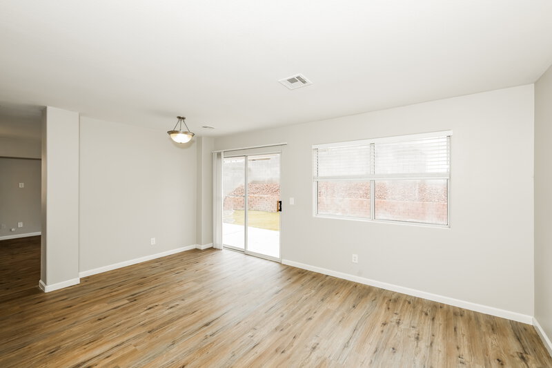 2,050/Mo, 2331 Catskill Court North Las Vegas, NV 89031 Living Room View