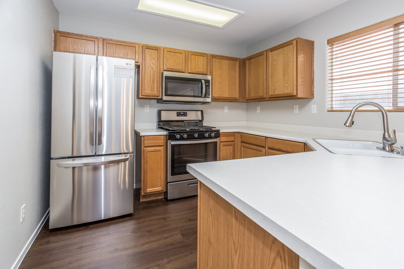 2,210/Mo, 7832 Ever Clear Court Las Vegas, NV 89131 Kitchen View 2