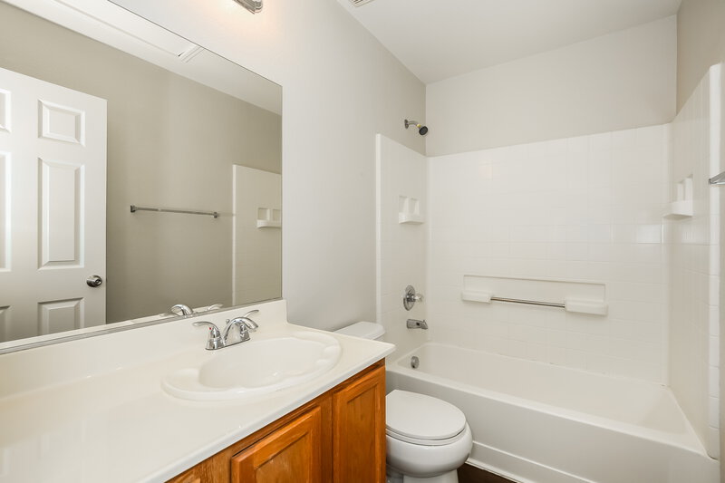 1,895/Mo, 8233 Apple Spice Street Las Vegas, NV 89143 Bathroom View