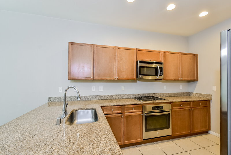 1,800/Mo, 3919 Zodiacal Light Street Las Vegas, NV 89129 Kitchen View 2