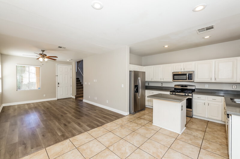 2,015/Mo, 5876 Secret Island Drive Las Vegas, NV 89139 Kitchen View