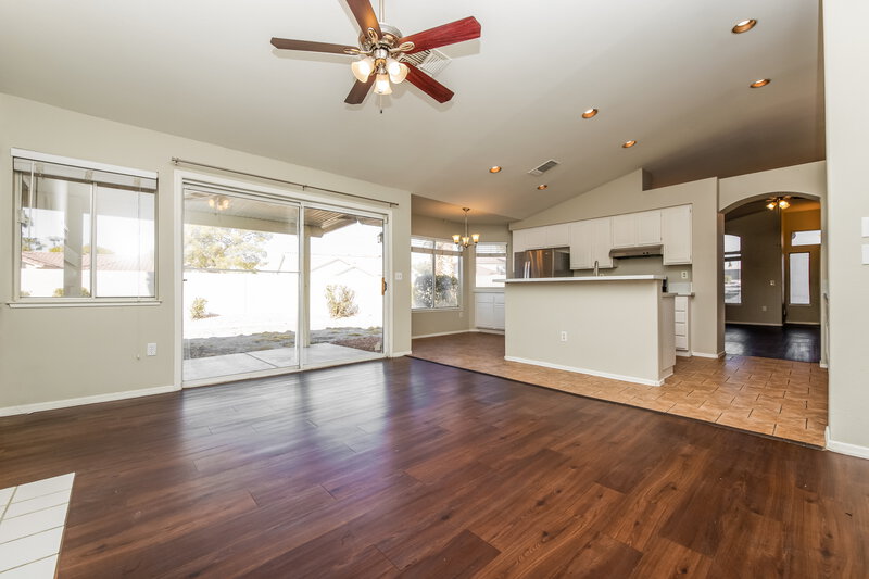 0/Mo, 5213 Sequin Dr Las Vegas, NV 89130 Dining Room View