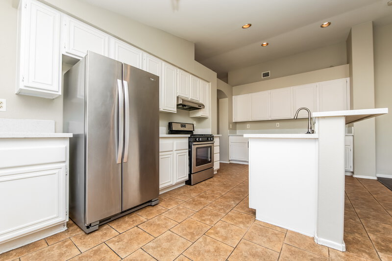 0/Mo, 5213 Sequin Dr Las Vegas, NV 89130 Kitchen View 2