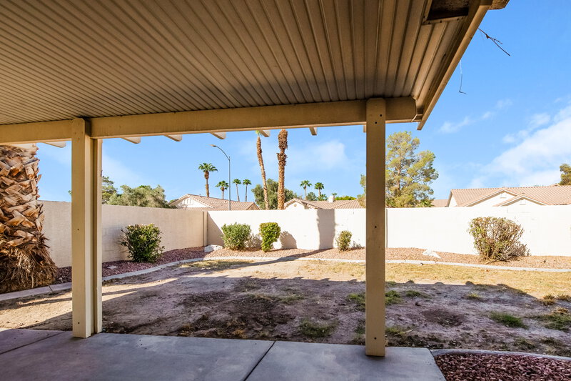 0/Mo, 5213 Sequin Dr Las Vegas, NV 89130 Rear View