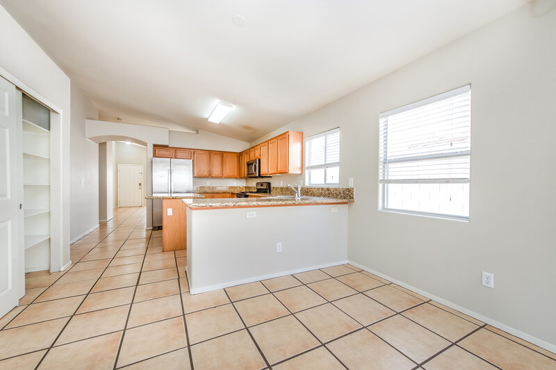 0/Mo, 5216 Backwoodsman Ave Las Vegas, NV 89130 Dining Room View 2