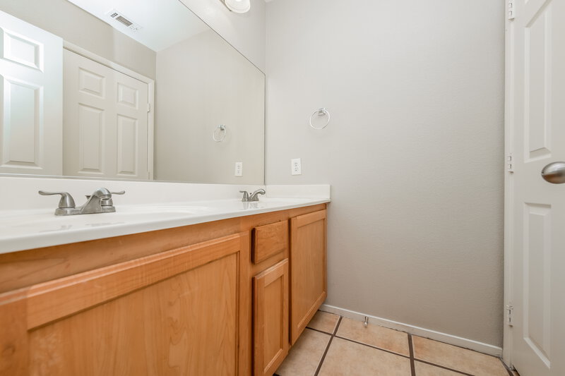 0/Mo, 5216 Backwoodsman Ave Las Vegas, NV 89130 Bathroom View