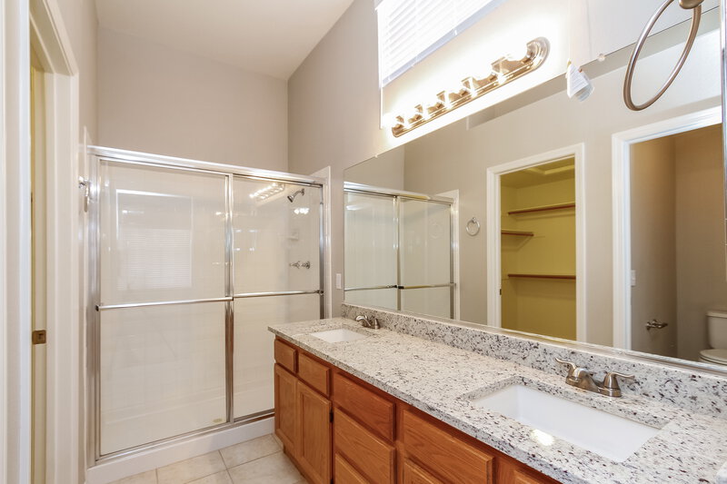 1,970/Mo, 5560 Merriweather Drive Las Vegas, NV 89113 Bathroom View 2