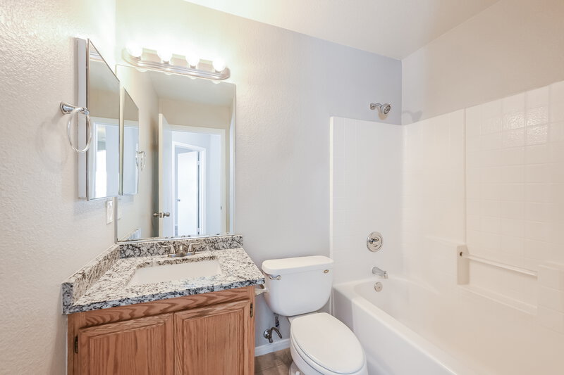 1,855/Mo, 5320 French Lavender St North Las Vegas, NV 89031 Bathroom View