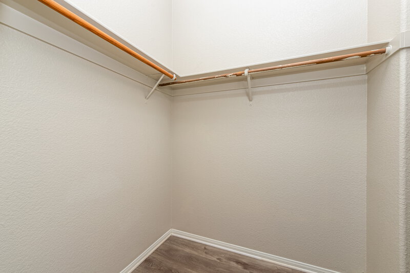 1,875/Mo, 712 Cades Cove Ave North Las Vegas, NV 89084 Amenities View