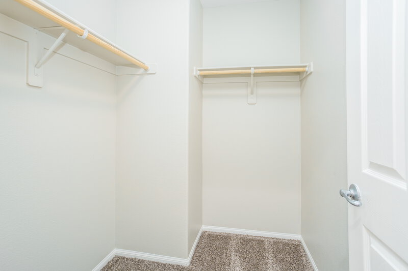 2,145/Mo, 10232 Ruggles Mansion Ave Las Vegas, NV 89166 Walk In Closet View