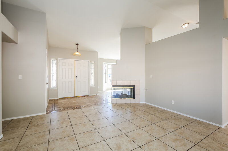 2,075/Mo, 4416 La Madre Way North Las Vegas, NV 89031 Living Room View