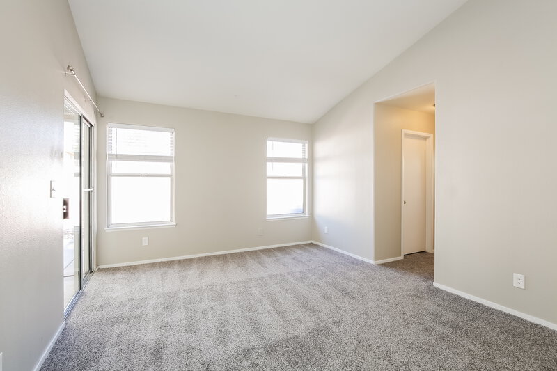 2,075/Mo, 4416 La Madre Way North Las Vegas, NV 89031 Main Bedroom View