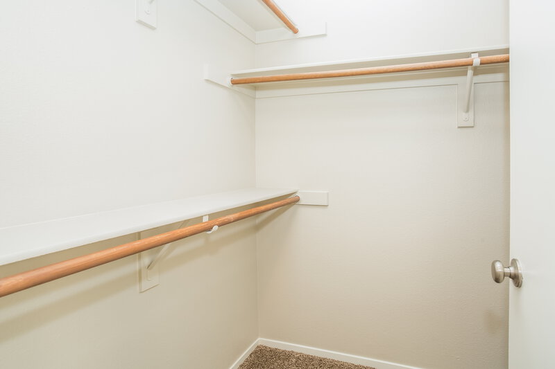 2,055/Mo, 4416 La Madre Way North Las Vegas, NV 89031 Walk In Closet View