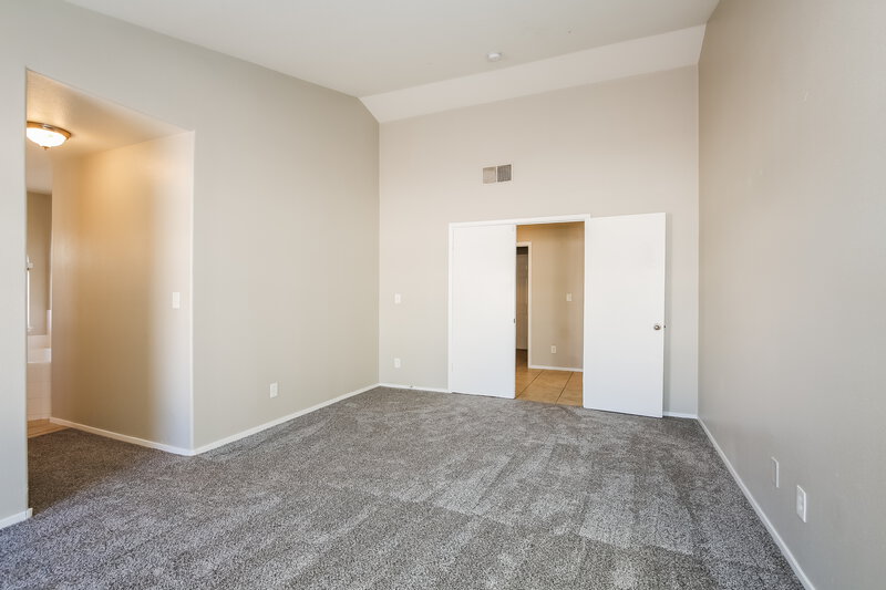 2,075/Mo, 4416 La Madre Way North Las Vegas, NV 89031 Main Bedroom View 2