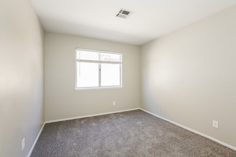 2,075/Mo, 4416 La Madre Way North Las Vegas, NV 89031 Bedroom View 2